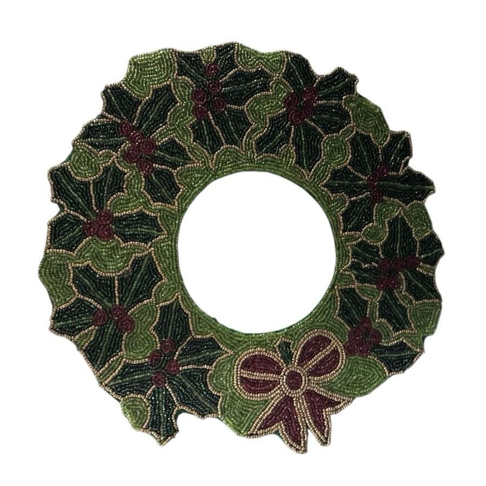 Pier 1 Imports Beaded Placemat Center Piece Green Christmas Wreath Theme